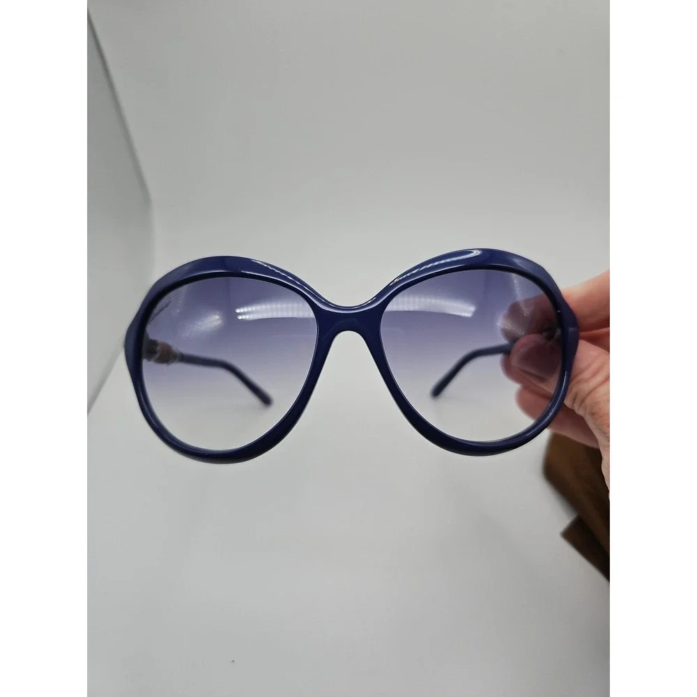 Gucci very nice